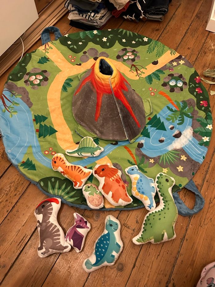 tapis de jeux dinosaures