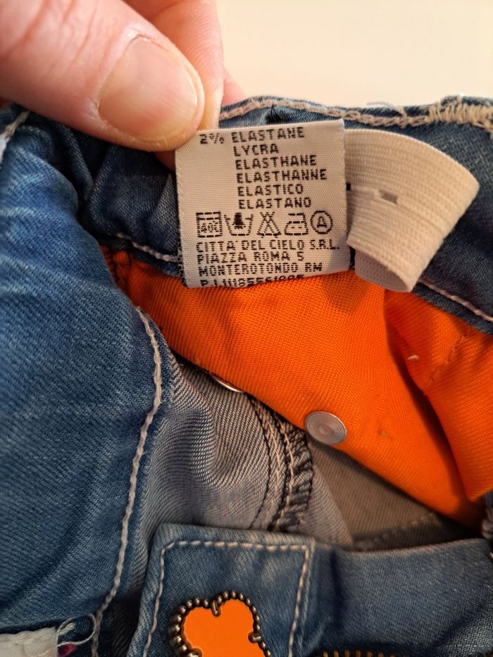 Très beau short en jean fille 4 ans TBE - photo numéro 8