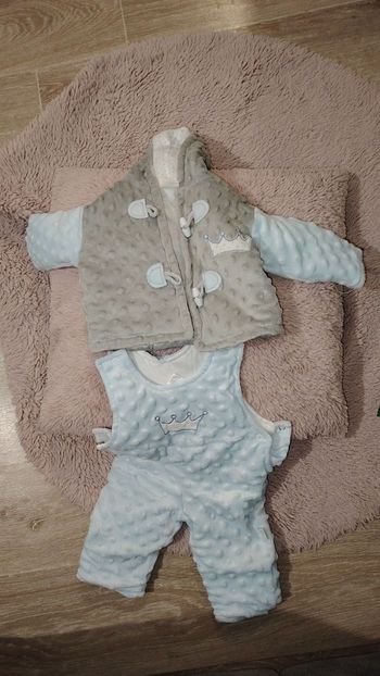 Ensemble super doux pull et pantalon et Gigoteuse 1 mois