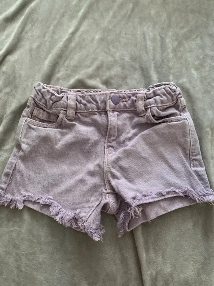 Short en jean lavande fille, ourlet effiloché tendance