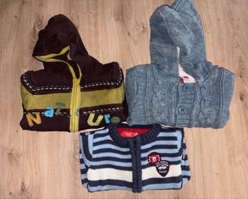 Lot vestes 12 mois