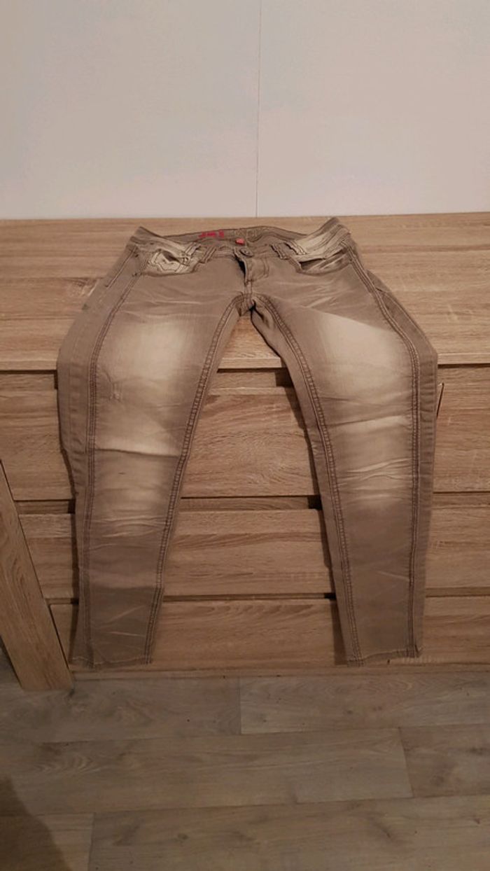 Jean taille 36 - photo numéro 2