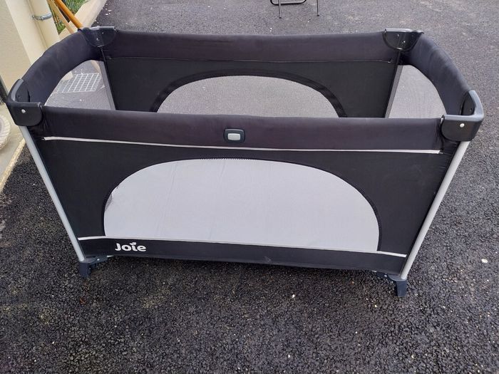 Lit parapluie - photo numéro 2