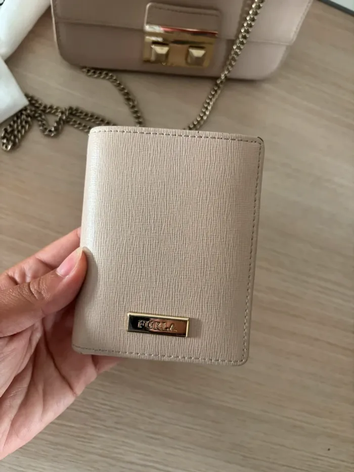 Sac à main et porte-monnaie Furla beige - photo numéro 3