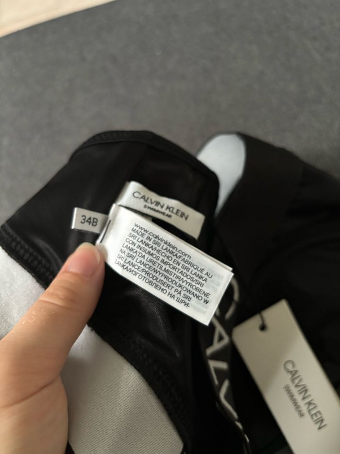 Haut de maillot de bain noir Calvin Klein - photo numéro 7