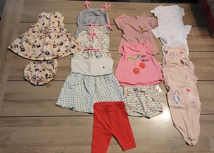 Lot 6 mois fille été