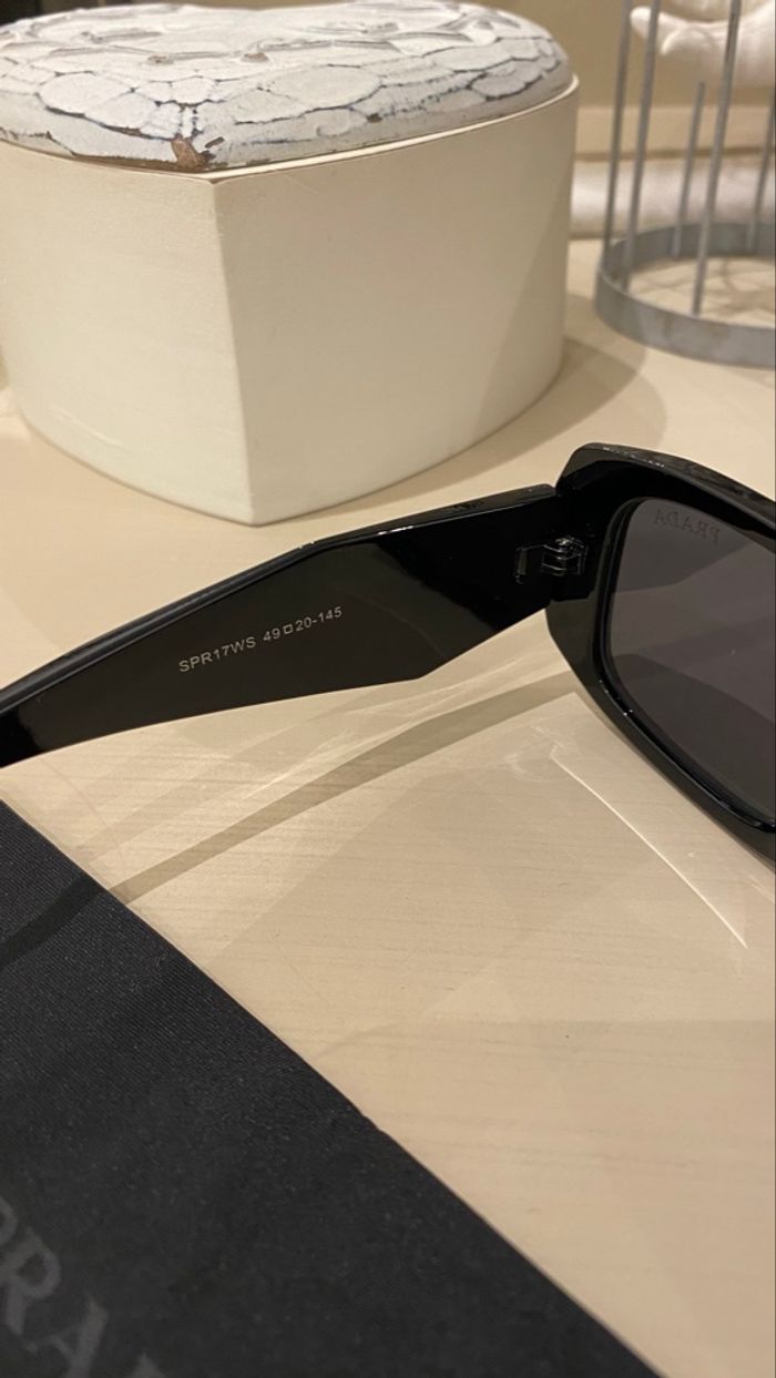 Lunette prada noir - photo numéro 2