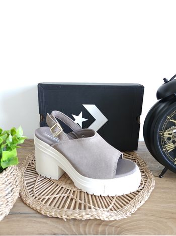 Sandales à talons compensés en daim Taupe Converse Pointure 42