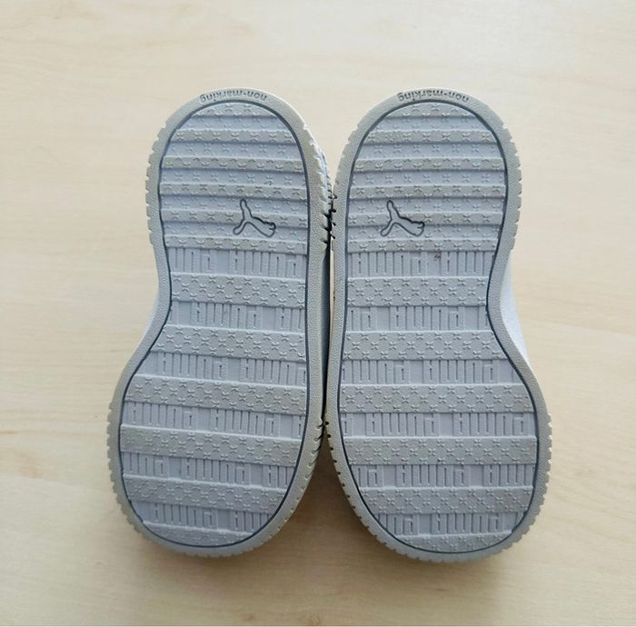 Baskets puma taille 21 - photo numéro 5
