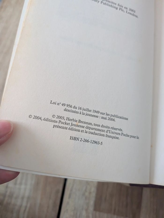 Lot livres : Saga La guerre des fées - photo numéro 5