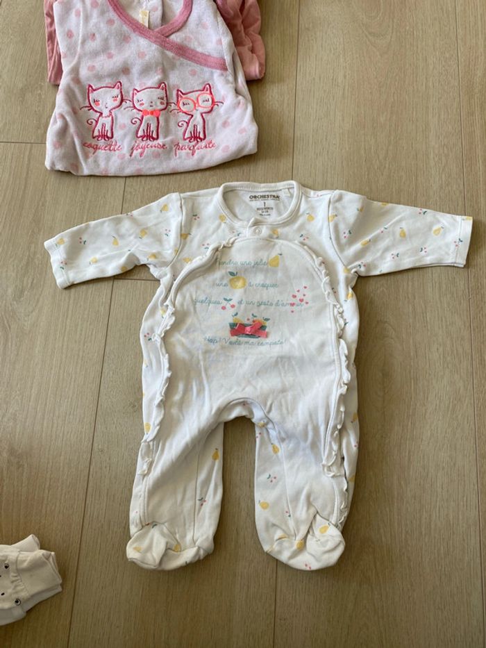 Lot 5 pyjama 1 mois - photo numéro 2