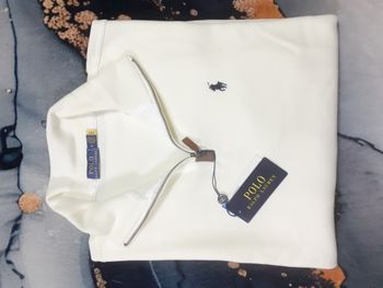 Partager Pull half zip Ralph Lauren - Taille XL - Couleur blanc logo brodé noir - Neuf