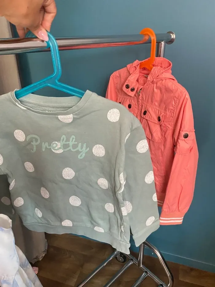 Lot de vêtements fille 8 ans - photo numéro 8