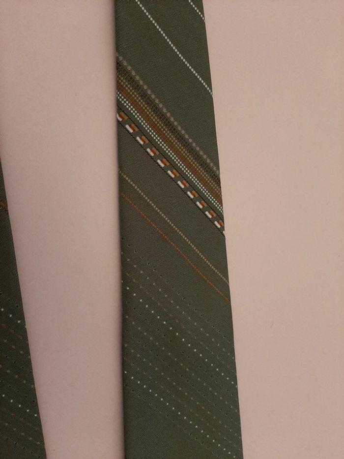 Cravate vert kaki rayée Lucem - photo numéro 2