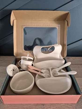 Coffret repas bébé beige