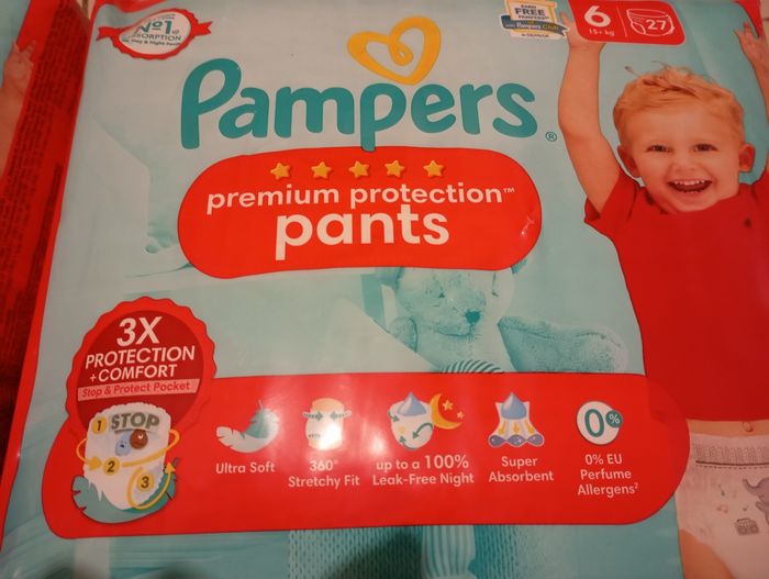 Lot de pants Pampers taille 6 - photo numéro 2
