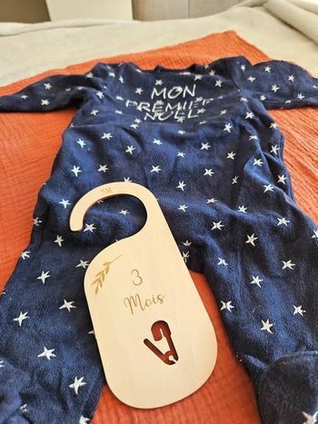 Pyjama à pois / Taille 3 mois
