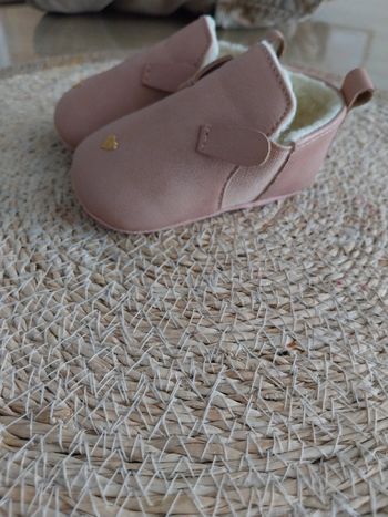Chaussons bébé souple neuf