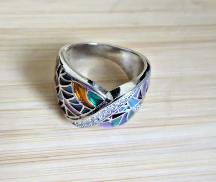 bague en acier argenté + émaux + diamants taille 6 = taille Française 51.9 = 16.5 mm - photo numéro 4