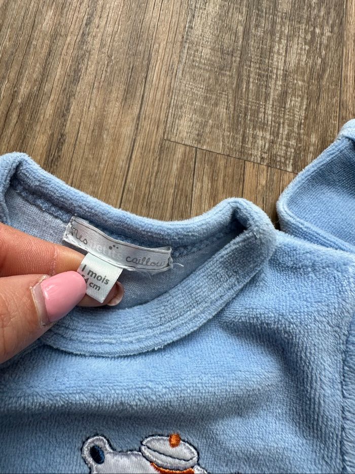 - Pyjama Mes petits cailloux       - 1 mois  - Très bon état - photo numéro 2
