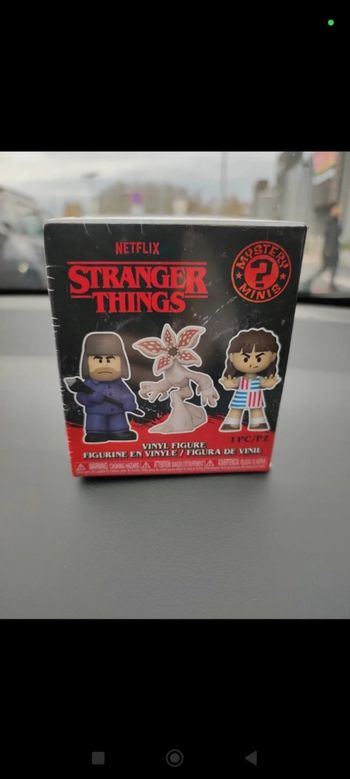 Figurine stranger things mystery