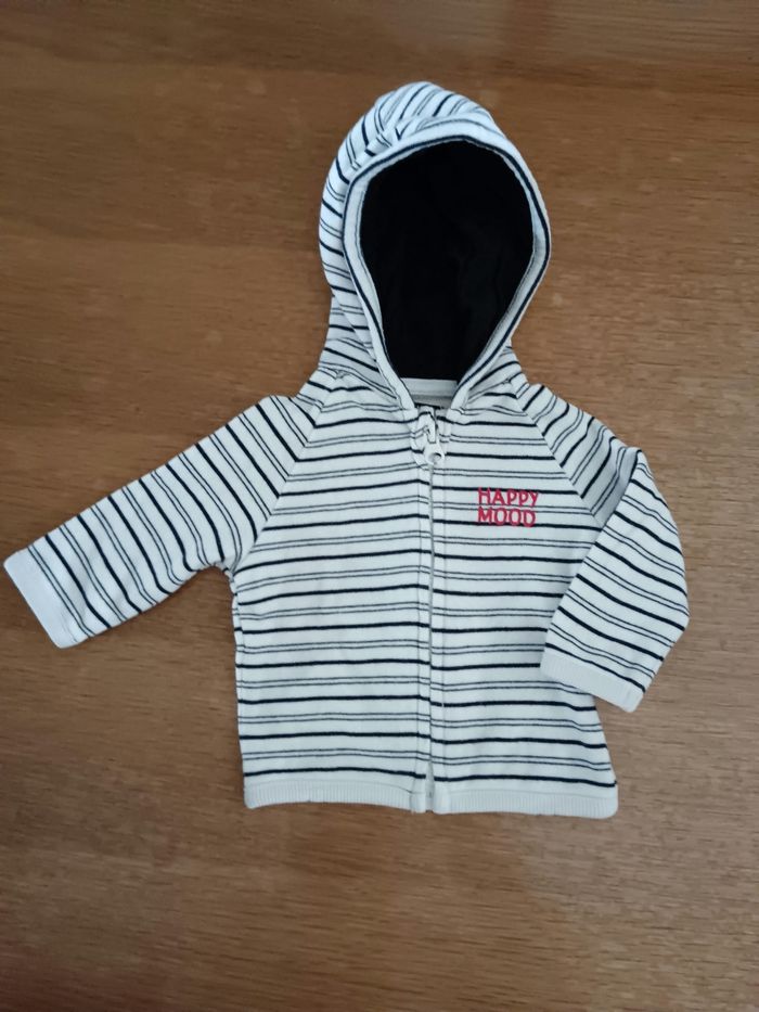 5 gilets et 2 pulls - photo numéro 3