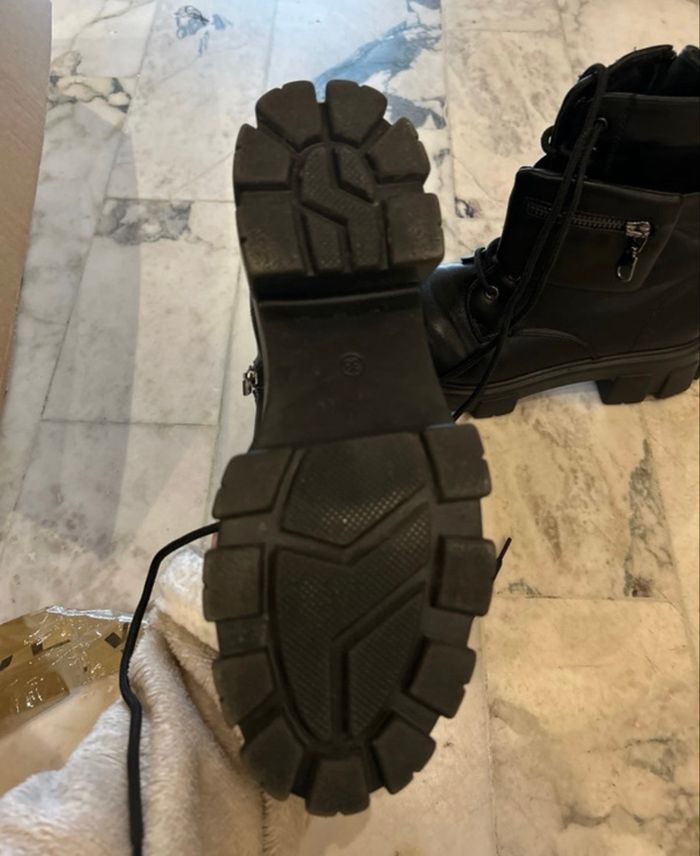 Bottines noires – Weide – Pointure 38 - Très bon état - photo numéro 3