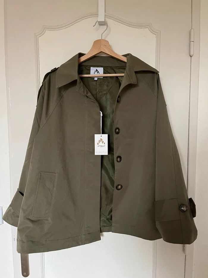 Trench court veste manteau coupe vent kaki Attrait Paris Taille L – Neuf avec étiquette - photo numéro 3