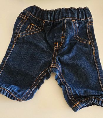 Jeans taille 1 mois neuf