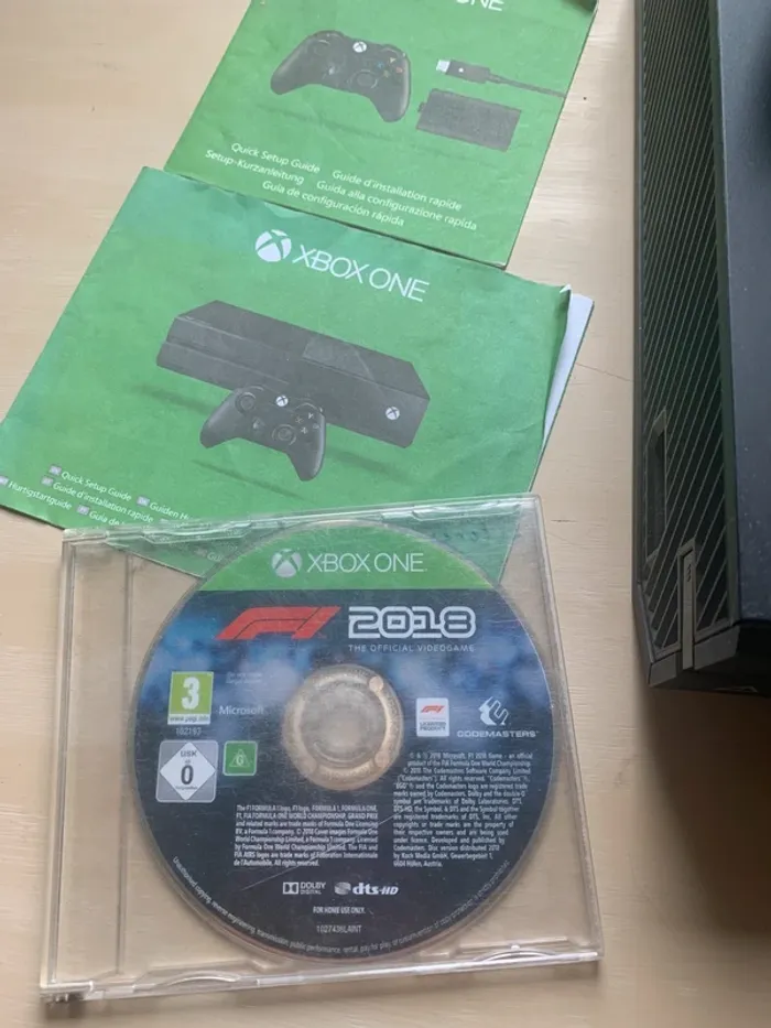 Xbox one noir / jeu FI 2018 / manette édition collector spécial patrol tech - photo numéro 5