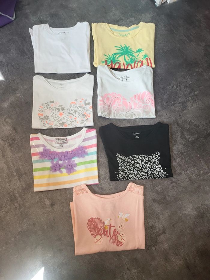 Lot 7 t-shirts fille manches courtes 4ans très bon état