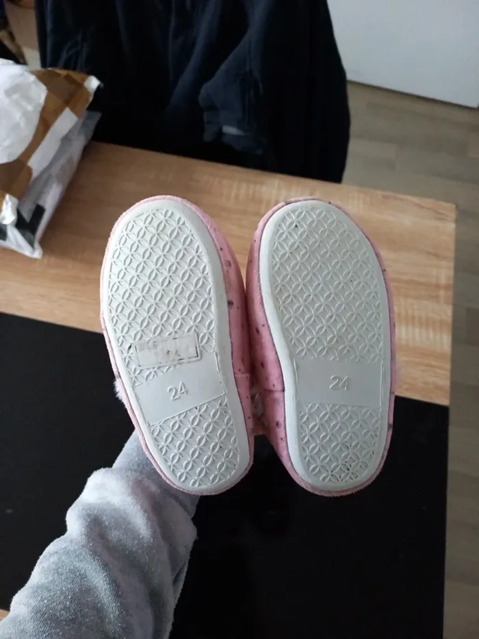 Chaussons fille 24 - photo numéro 5