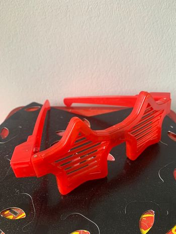 Lunettes de déguisement étoiles rouges