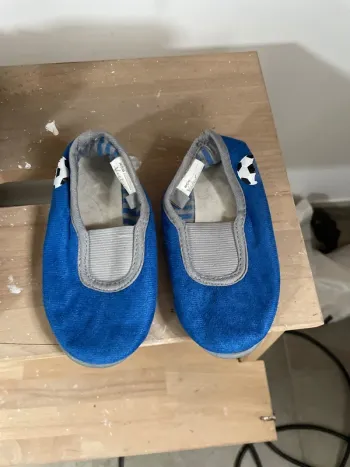 Chausson rythmique bleu