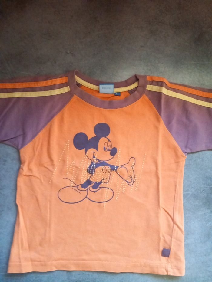 Tee-shirt mickey taille 3 ans