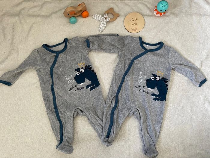 Lot pyjamas 6 mois