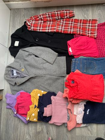 Gros lot Vetements 8 ans 