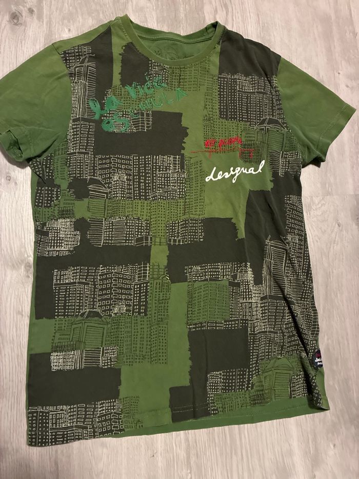 TEE shirt DESIGUAL taille S