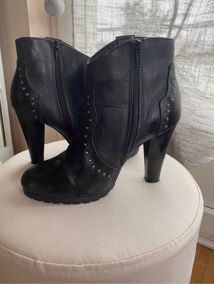 Bottine noire - photo numéro 3