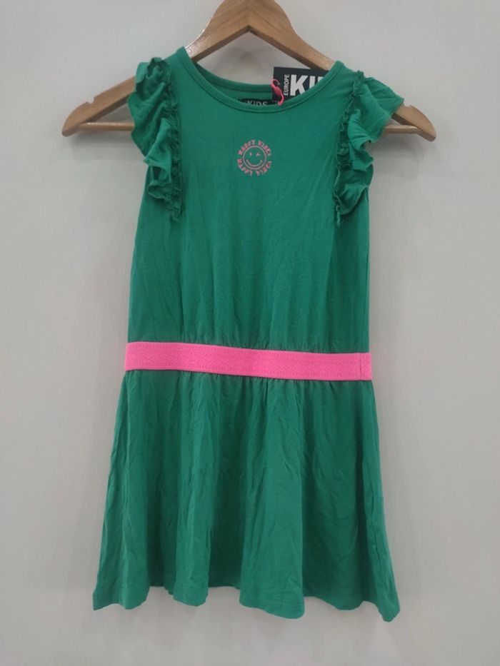 Robe 6 ans neuve Europe kids