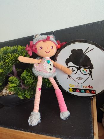 Mini poupée Alice peluche Lilliputiens renaurd fille robe rose fourrure gris