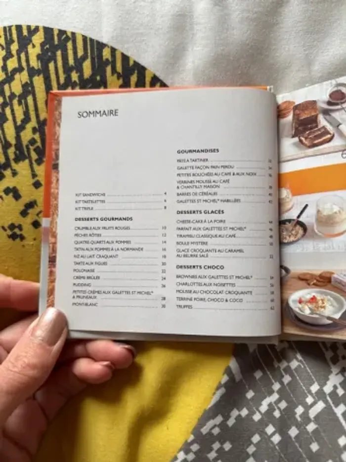 Livre de recettes avec galettes Saint-Michel - photo numéro 3
