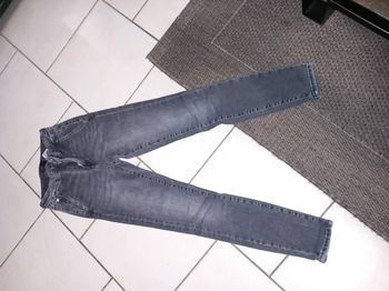 Jean skinny noir only 32 tbe 