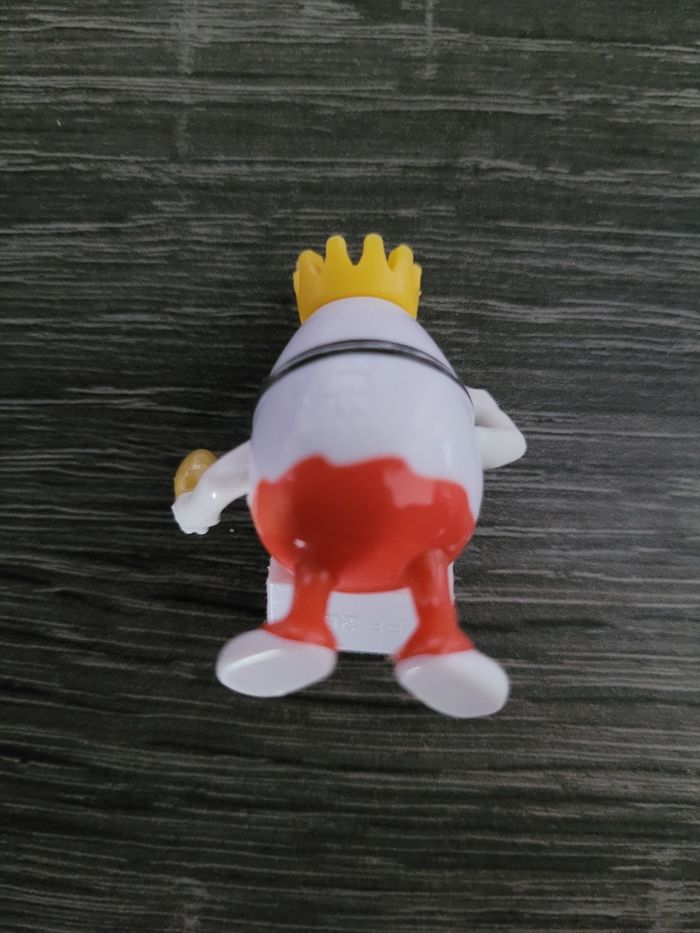 Figurine kinder happy birthday 40 ans - photo numéro 2