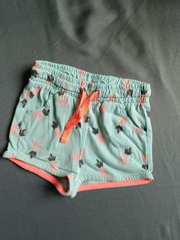 Short turquoise 💕 Taille 24 mois - photo numéro 2