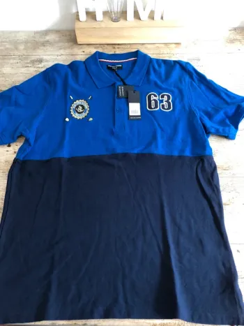 Polo Bleu royal et marine