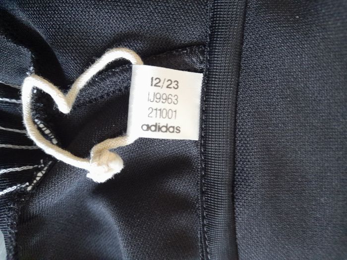 Haut Adidas taille S - photo numéro 8