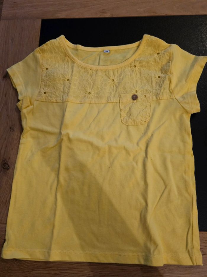 T shirt jaune pastel
