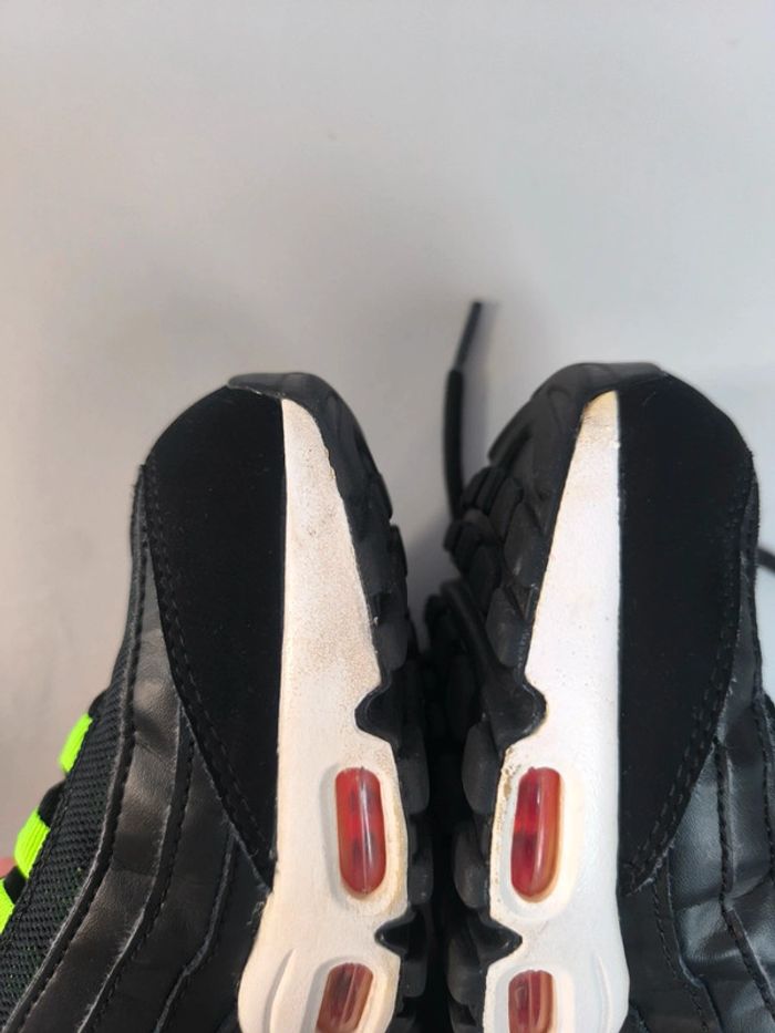 Baskets Nike air max 95 Worldwide black noir pointure 38.5 bon état - photo numéro 14
