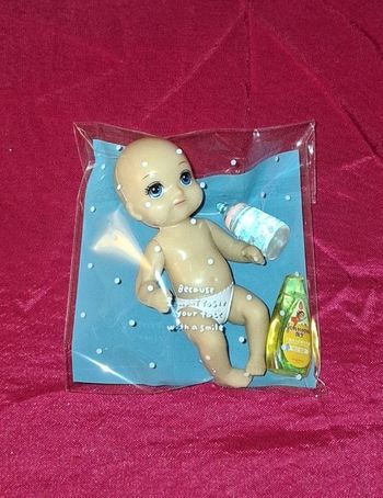 Bébé pour barbie